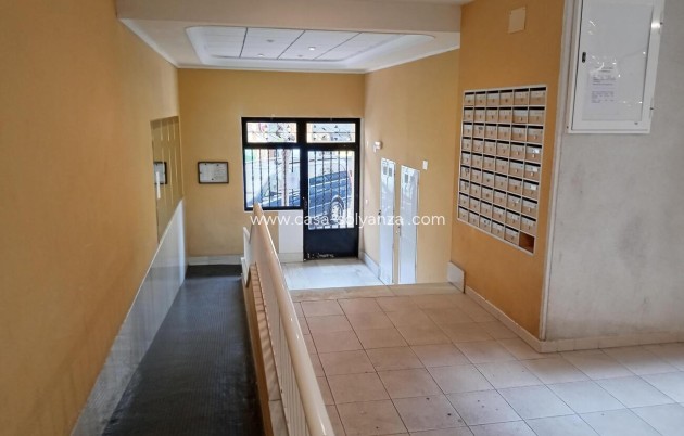 Revente - Appartement - Torrevieja - Center