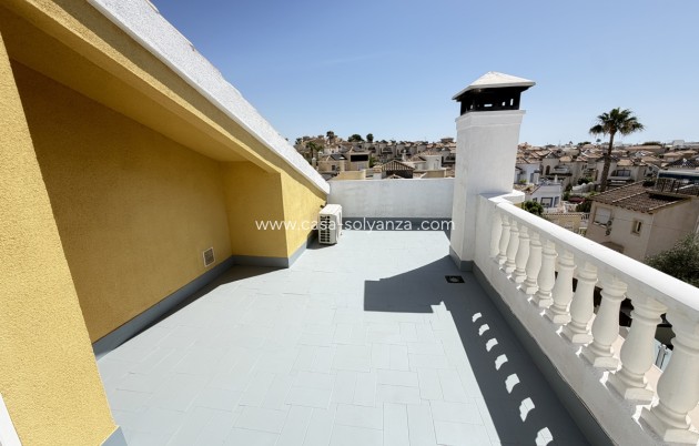 Herverkoop - Villa - Villamartin - Villamartín