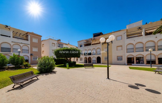 Herverkoop - Bungalow - Torrevieja - Playa De Los Naufragos