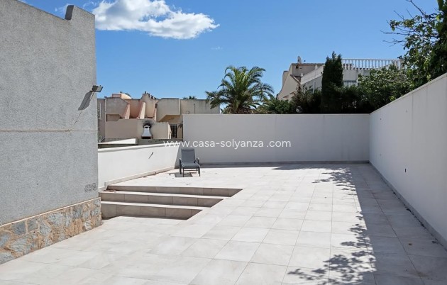 Resale - Villa - Torrevieja - Los Balcones