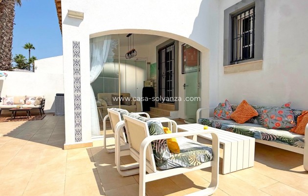 Herverkoop - Villa - Orihuela Costa - Villamartín