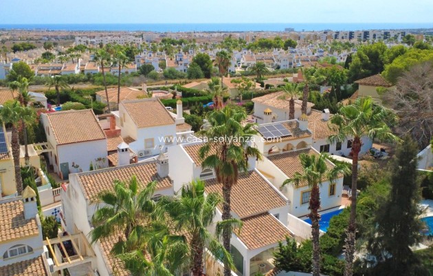 Herverkoop - Villa - Orihuela Costa - Villamartín