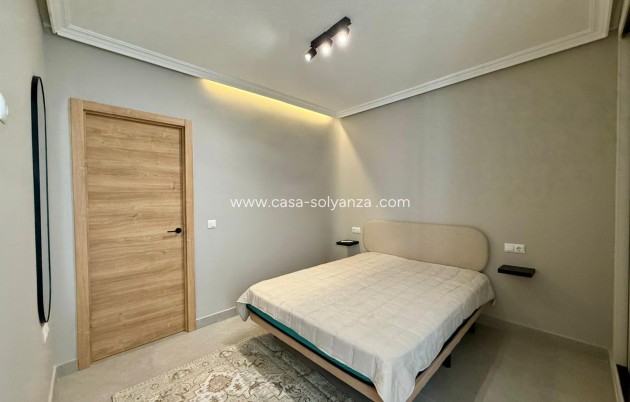 Resale - Apartment / flat - Torrevieja - Playa del Cura