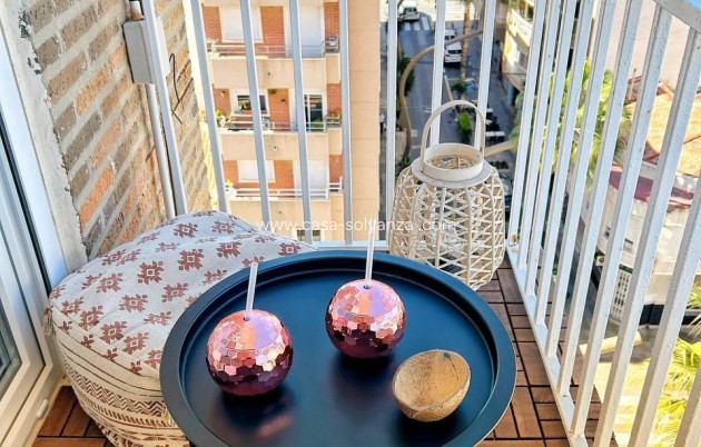 Resale - Apartment / flat - Torrevieja - Center