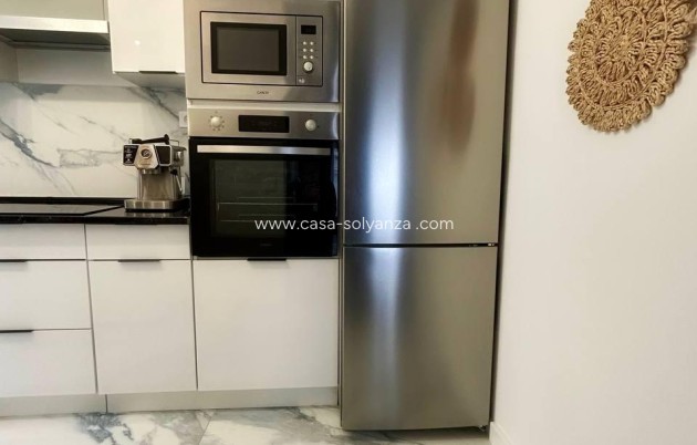 Resale - Apartment / flat - Torrevieja - Center