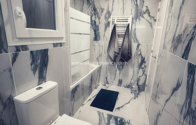 Resale - Apartment / flat - Torrevieja - Center