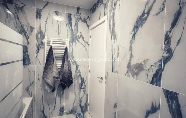 Resale - Apartment / flat - Torrevieja - Center