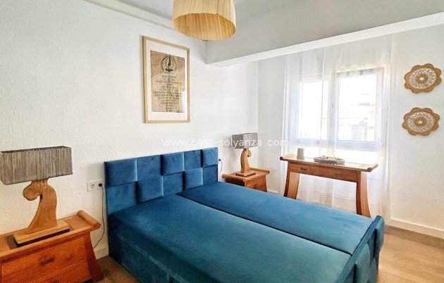 Resale - Apartment / flat - Torrevieja - Center