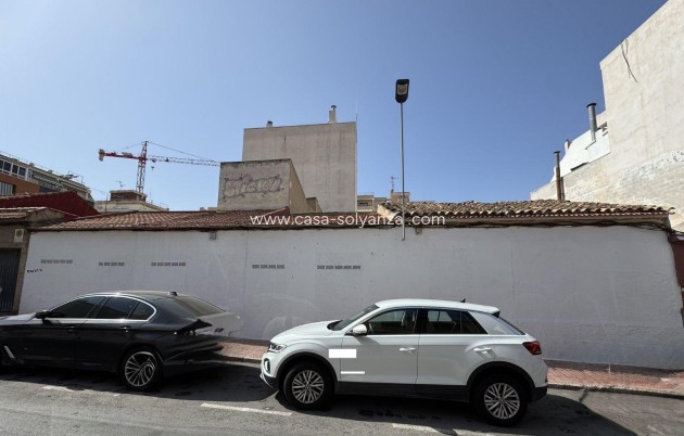 Herverkoop - Land - Torrevieja - Center