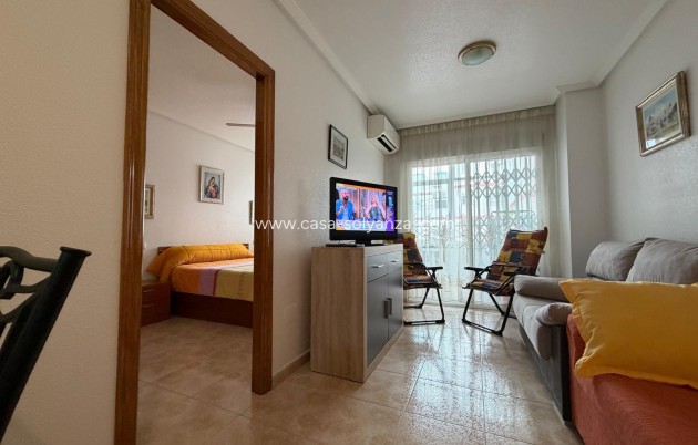 Herverkoop - Appartement / flat - Torrevieja - Center