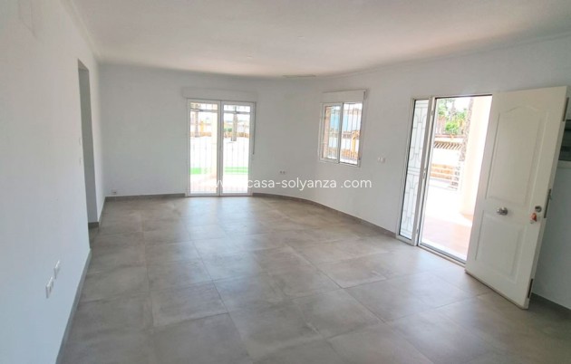 Herverkoop - Country Property/Finca - Catral - Catral - Country