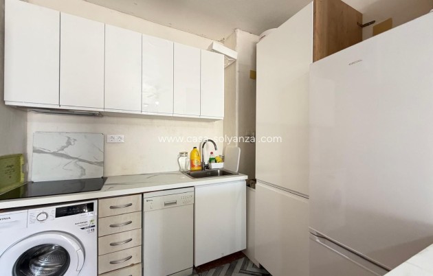 Herverkoop - Appartement / flat - Torrevieja - Playa de los Locos