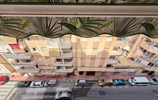 Herverkoop - Appartement / flat - Torrevieja - Playa de los Locos