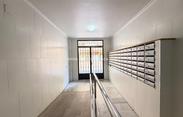 Herverkoop - Appartement / flat - Torrevieja - Playa de los Locos