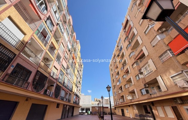 Herverkoop - Appartement / flat - Torrevieja - Playa de los Locos