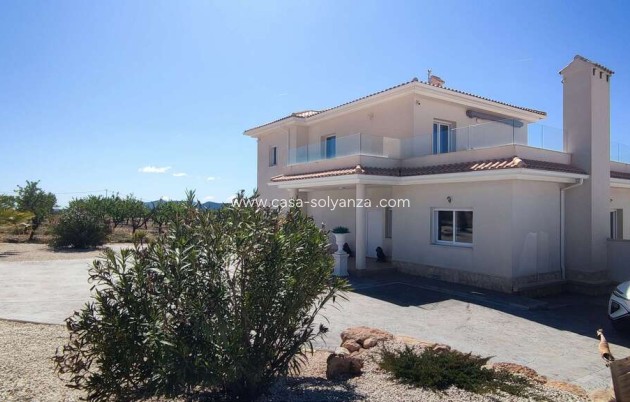 Resale - Villa - Pinoso - Inland