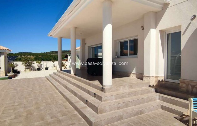 Resale - Villa - Pinoso - Inland