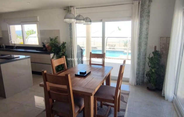 Resale - Villa - Pinoso - Inland