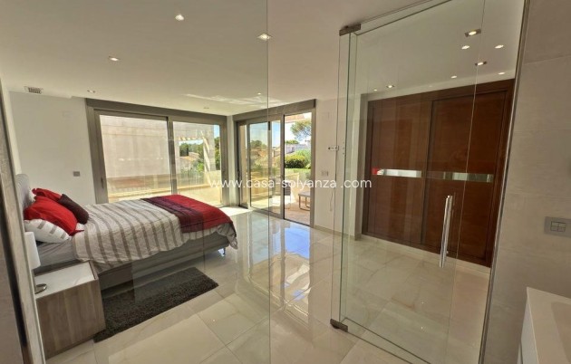 Herverkoop - Villa - Orihuela Costa - Villamartín