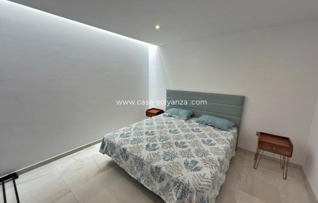 Herverkoop - Villa - Orihuela Costa - Villamartín