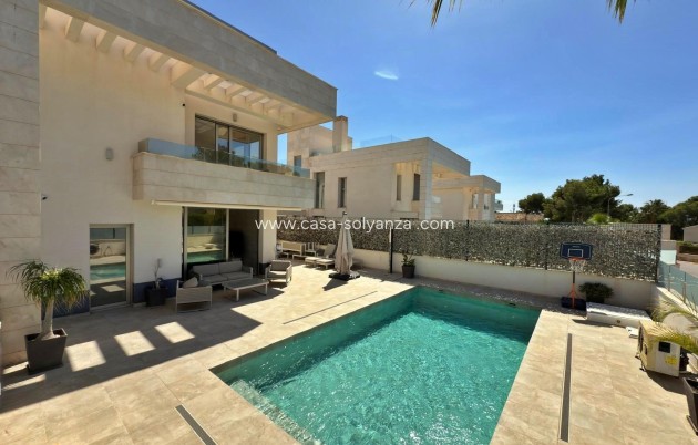 Herverkoop - Villa - Orihuela Costa - Villamartín