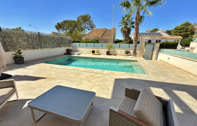 Herverkoop - Villa - Orihuela Costa - Villamartín