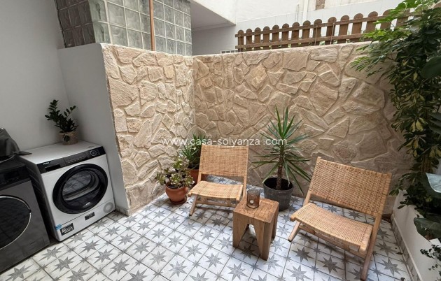 Herverkoop - Appartement / flat - Torrevieja - Estacion Autobuses