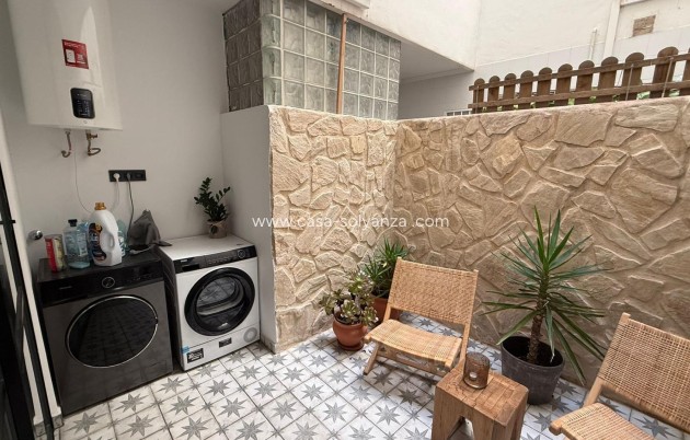 Herverkoop - Appartement / flat - Torrevieja - Estacion Autobuses