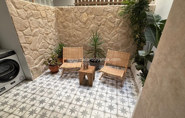 Herverkoop - Appartement / flat - Torrevieja - Estacion Autobuses