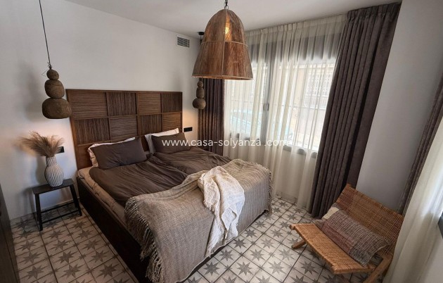 Herverkoop - Appartement / flat - Torrevieja - Estacion Autobuses