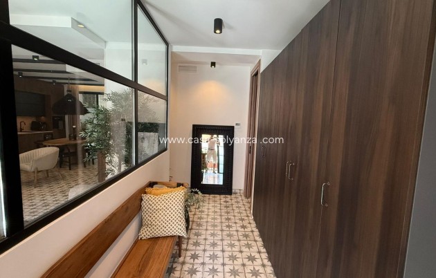 Herverkoop - Appartement / flat - Torrevieja - Estacion Autobuses
