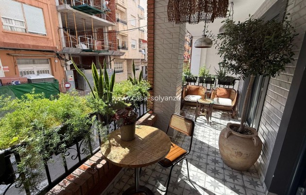 Herverkoop - Appartement / flat - Torrevieja - Estacion Autobuses