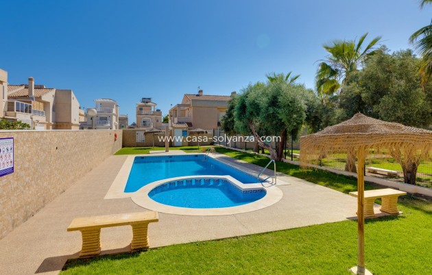 Herverkoop - Herenhuis - Torrevieja - Aguas nuevas