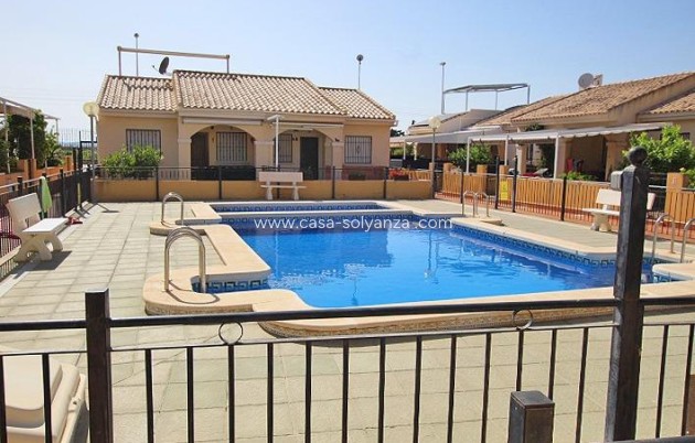 Herverkoop - Bungalow - Guardamar del Segura - 03140