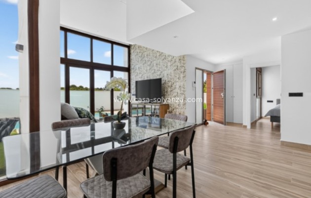 Resale - Villa - Torrevieja - Costa Blanca