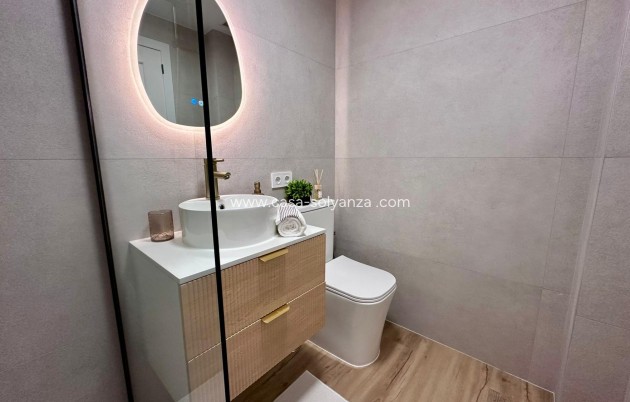 Herverkoop - Appartement / flat - Torrevieja - Habaneras
