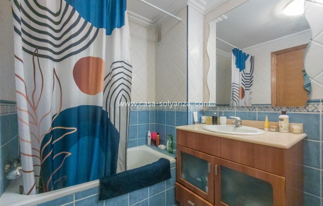 Herverkoop - Flat - Torrevieja - Acequion