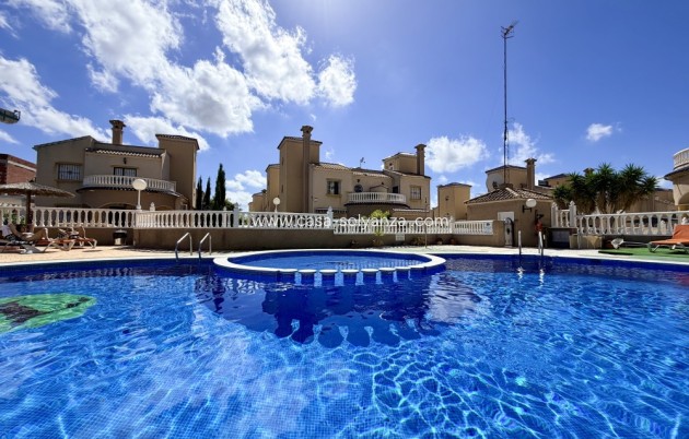 Herverkoop - terraced_house - Orihuela - Villamartin