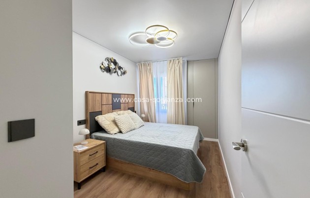 Herverkoop - Appartement / flat - Torrevieja - Punta Prima
