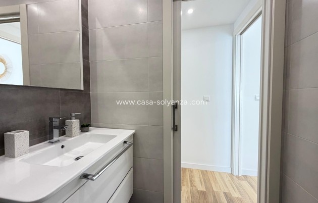 Herverkoop - Appartement / flat - Torrevieja - Puerto
