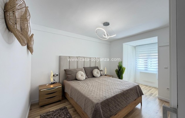 Herverkoop - Appartement / flat - Torrevieja - Puerto