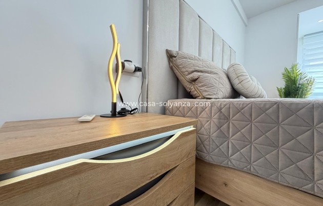 Herverkoop - Appartement / flat - Torrevieja - Puerto