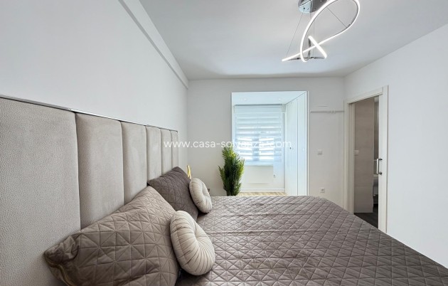 Herverkoop - Appartement / flat - Torrevieja - Puerto