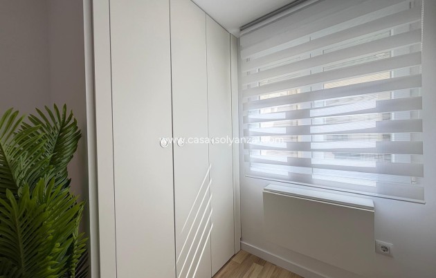 Herverkoop - Appartement / flat - Torrevieja - Puerto