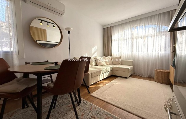 Herverkoop - Appartement / flat - Torrevieja - Calas Blanca