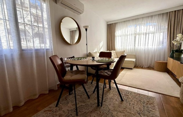 Herverkoop - Appartement / flat - Torrevieja - Calas Blanca