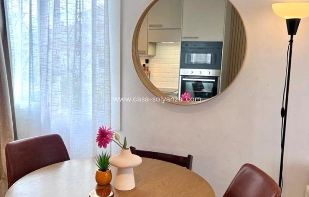 Herverkoop - Appartement / flat - Torrevieja - Calas Blanca