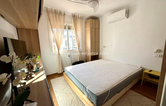 Herverkoop - Appartement / flat - Torrevieja - Calas Blanca