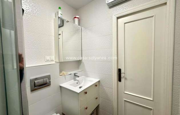 Herverkoop - Appartement / flat - Torrevieja - Calas Blanca