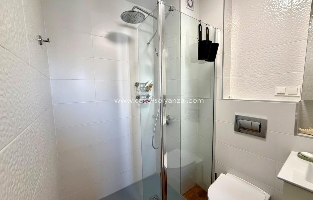 Herverkoop - Appartement / flat - Torrevieja - Calas Blanca